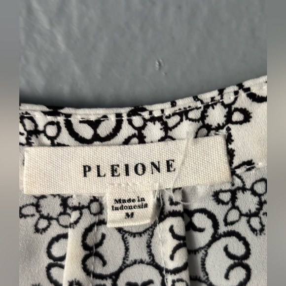 Pleione Black & White Patterned Sleeveless Blouse – Size M - Picture 4 of 10